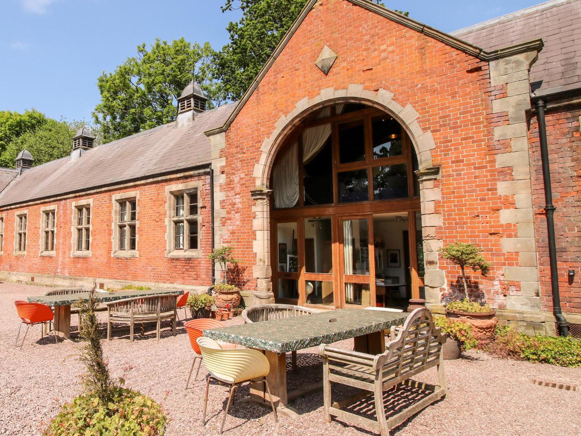 Chetwynd Lodge Stafford Extérieur photo